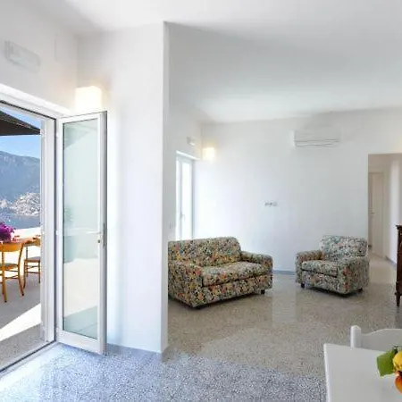 Sleeps 5 *