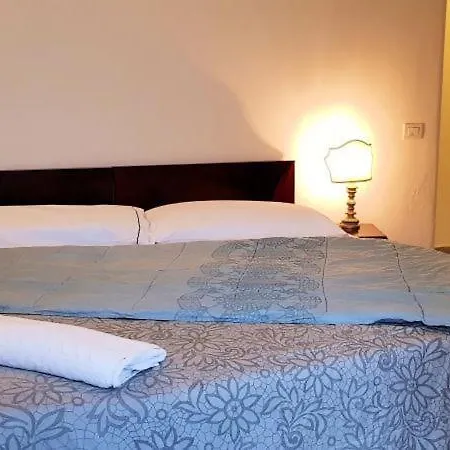 Apartment Sleeps 5
